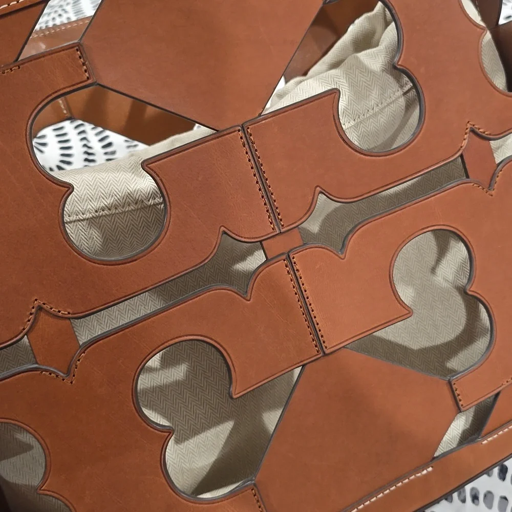 Tory Burch Tan Cutout Tote Bag - Picture 7 of 11